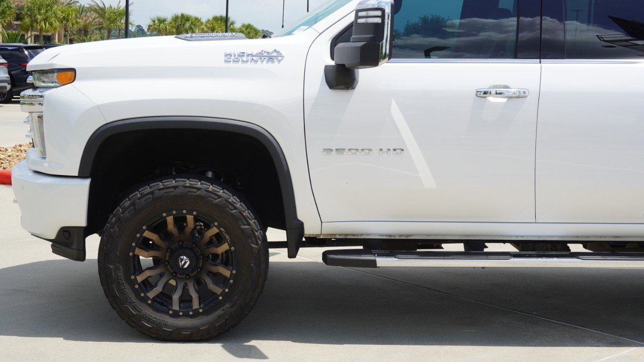 Used 2021 Chevrolet Silverado 2500 High Country w/ Z71 Off-Road Package image 10