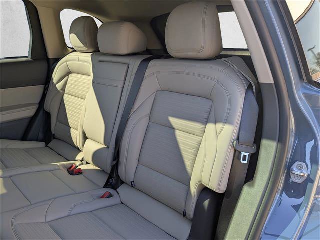 Used 2025 Lincoln Nautilus Reserve image 20