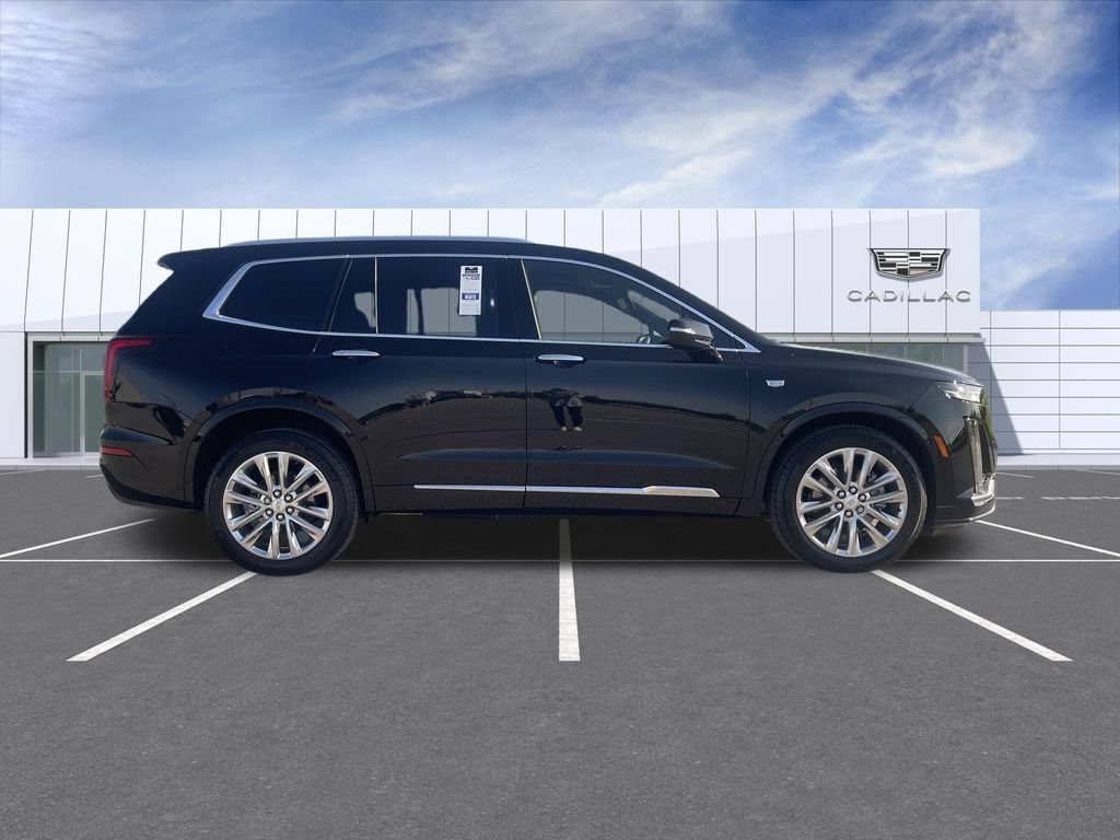 Certified 2024 Cadillac XT6 Premium Luxury w/ LPO, Floor Liner Package AWD/4WD image 9