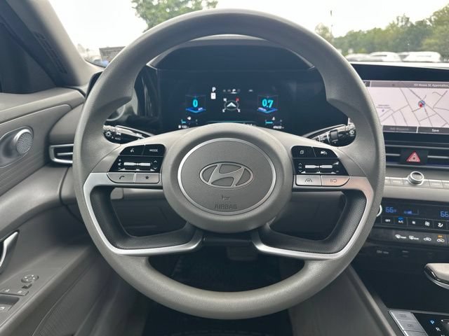 Used 2024 Hyundai Elantra SEL FWD image 20