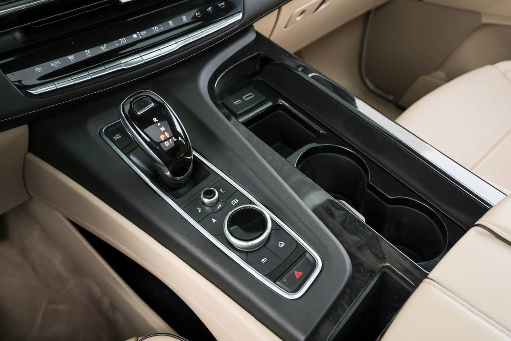 Used 2021 Cadillac Escalade Premium Luxury w/ Driver Assist Tech Package AWD/4WD image 8