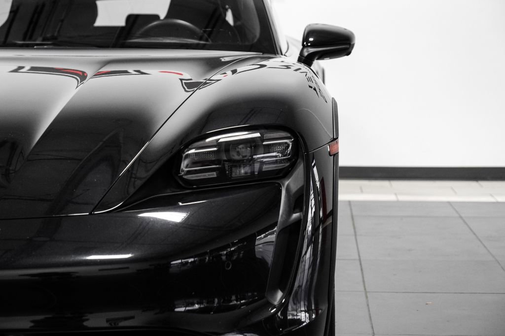 Used 2023 Porsche Taycan 4 Cross Turismo image 52