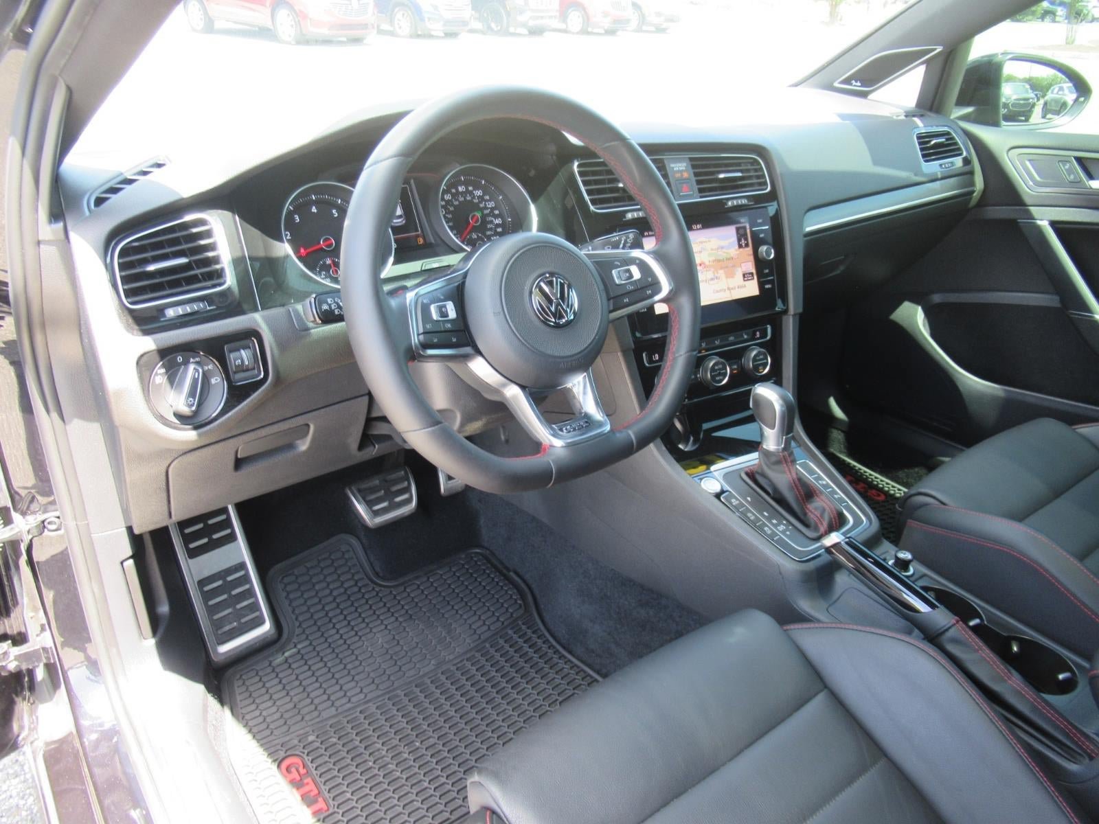 Used 2018 Volkswagen GTI Autobahn FWD image 20