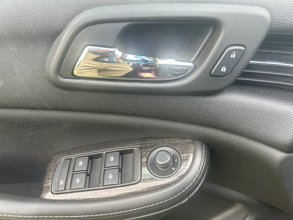 Used 2016 Chevrolet Malibu LT FWD image 16