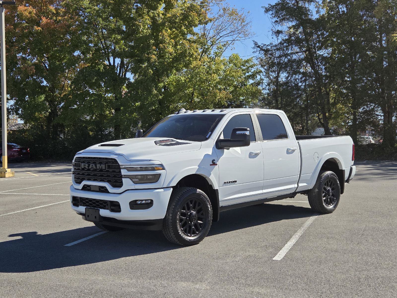Used 2025 RAM 2500 Limited AWD/4WD image 7