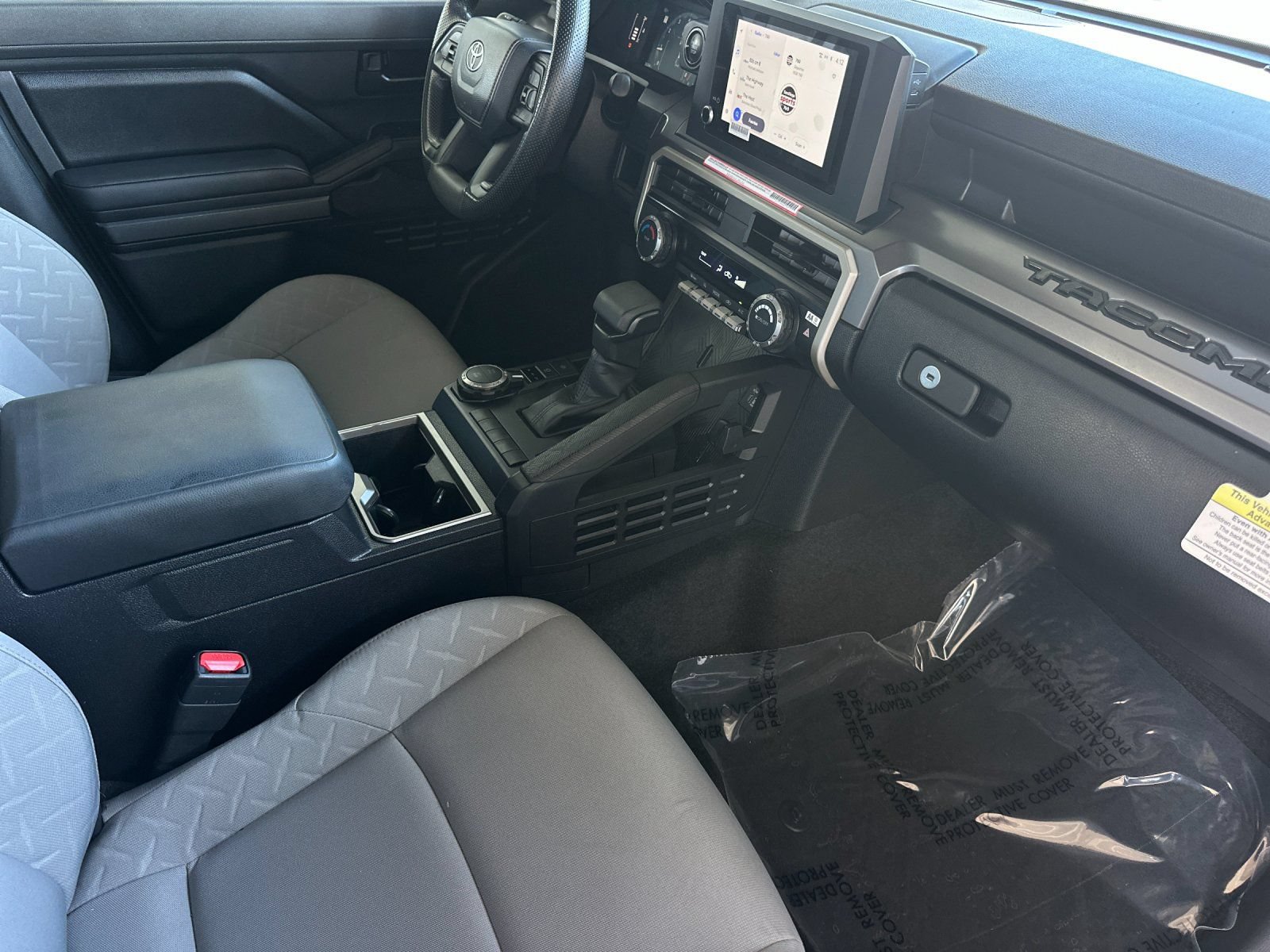Used 2024 Toyota Tacoma SR5 AWD/4WD image 14
