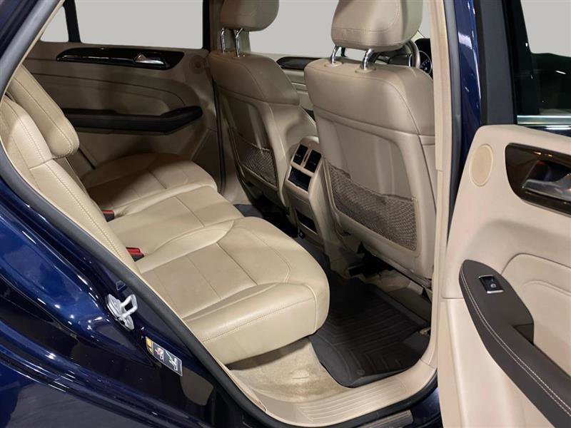 Used 2015 Mercedes-Benz ML 350 4MATIC w/ Premium 1 Package image 33