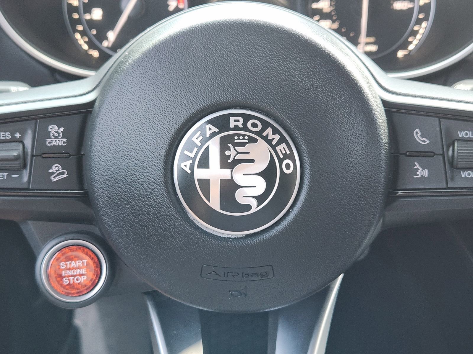 Used 2021 Alfa Romeo Stelvio Ti Sport AWD/4WD image 38