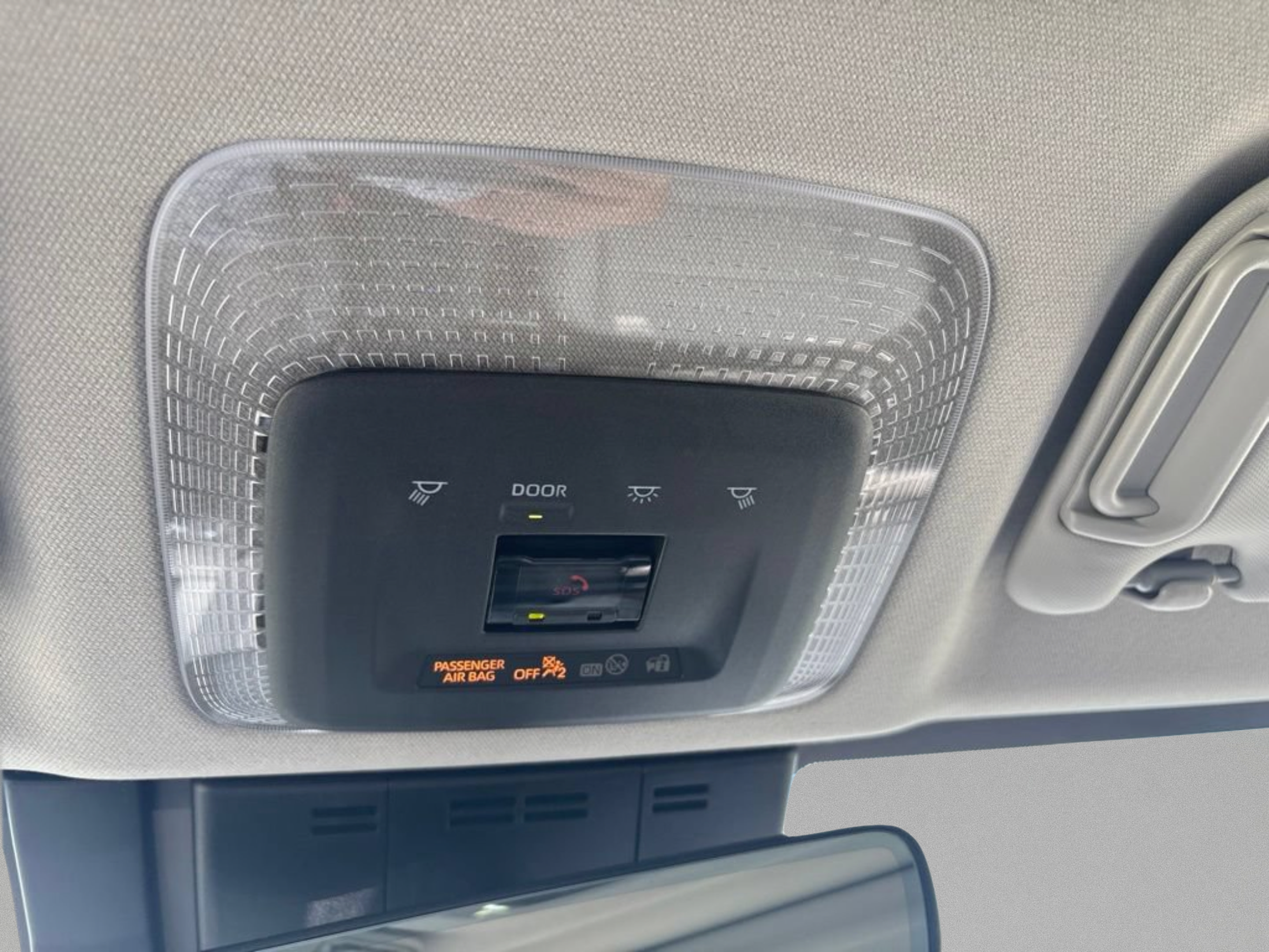 Certified 2024 Toyota Prius XLE FWD image 19
