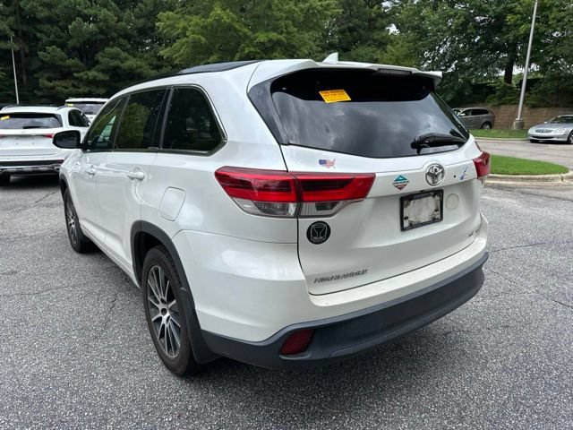 Used 2017 Toyota Highlander SE AWD/4WD image 7