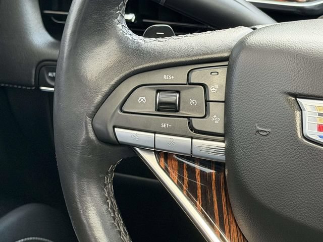 Used 2021 Cadillac Escalade Premium Luxury AWD/4WD image 16
