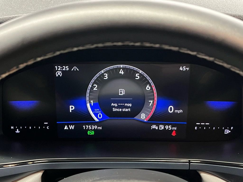 Used 2024 Volkswagen Taos SE image 23