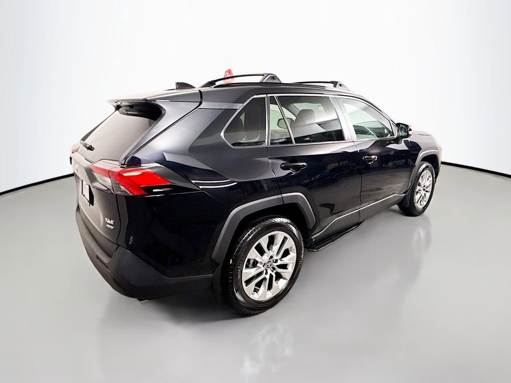 Certified 2025 Toyota RAV4 XLE Premium image 7