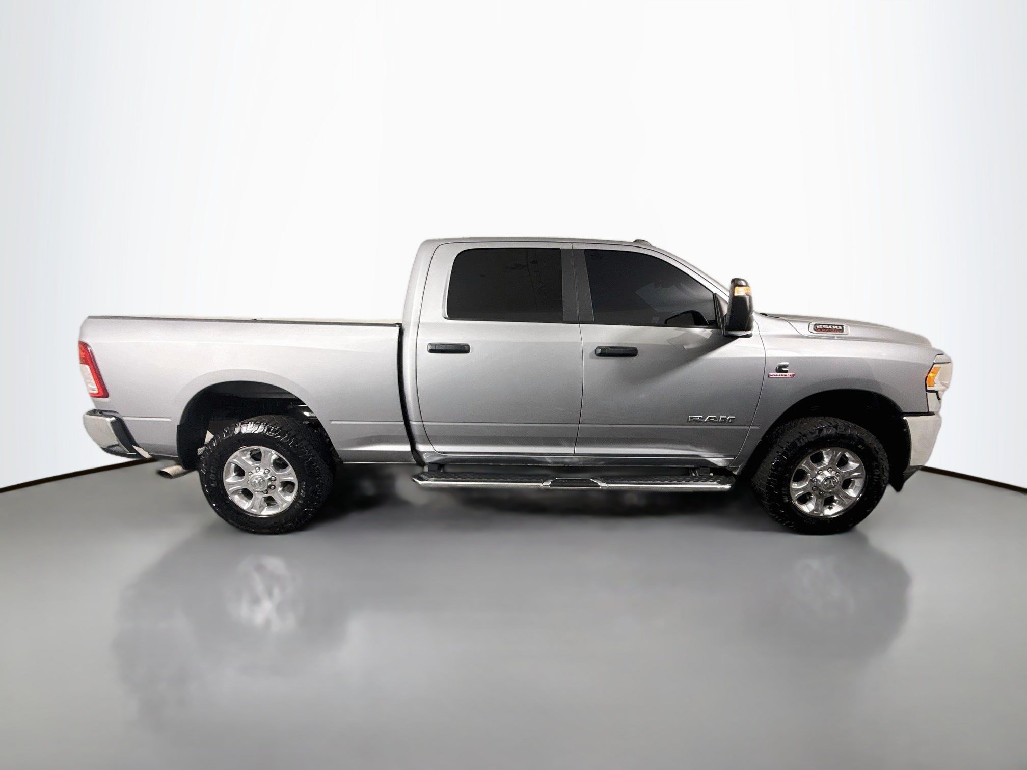 Used 2024 RAM 2500 Big Horn AWD/4WD image 11