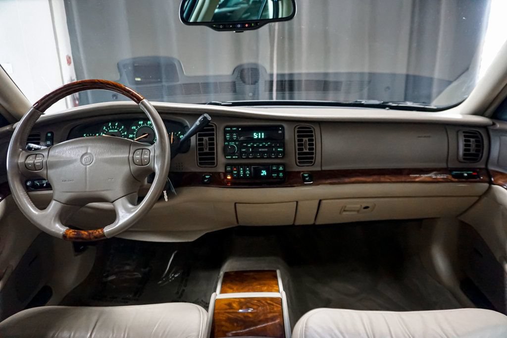 Used 2004 Buick Park Avenue Ultra w/ Ultra Luxury Package FWD image 22