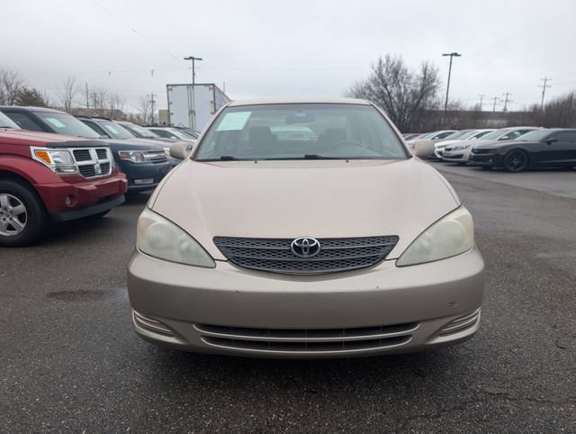 Used 2002 Toyota Camry FWD image 2