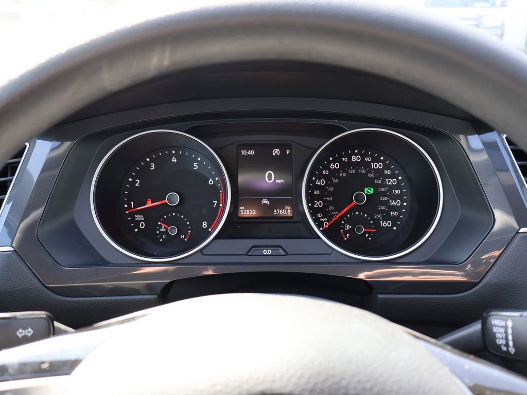 Used 2020 Volkswagen Tiguan S image 33