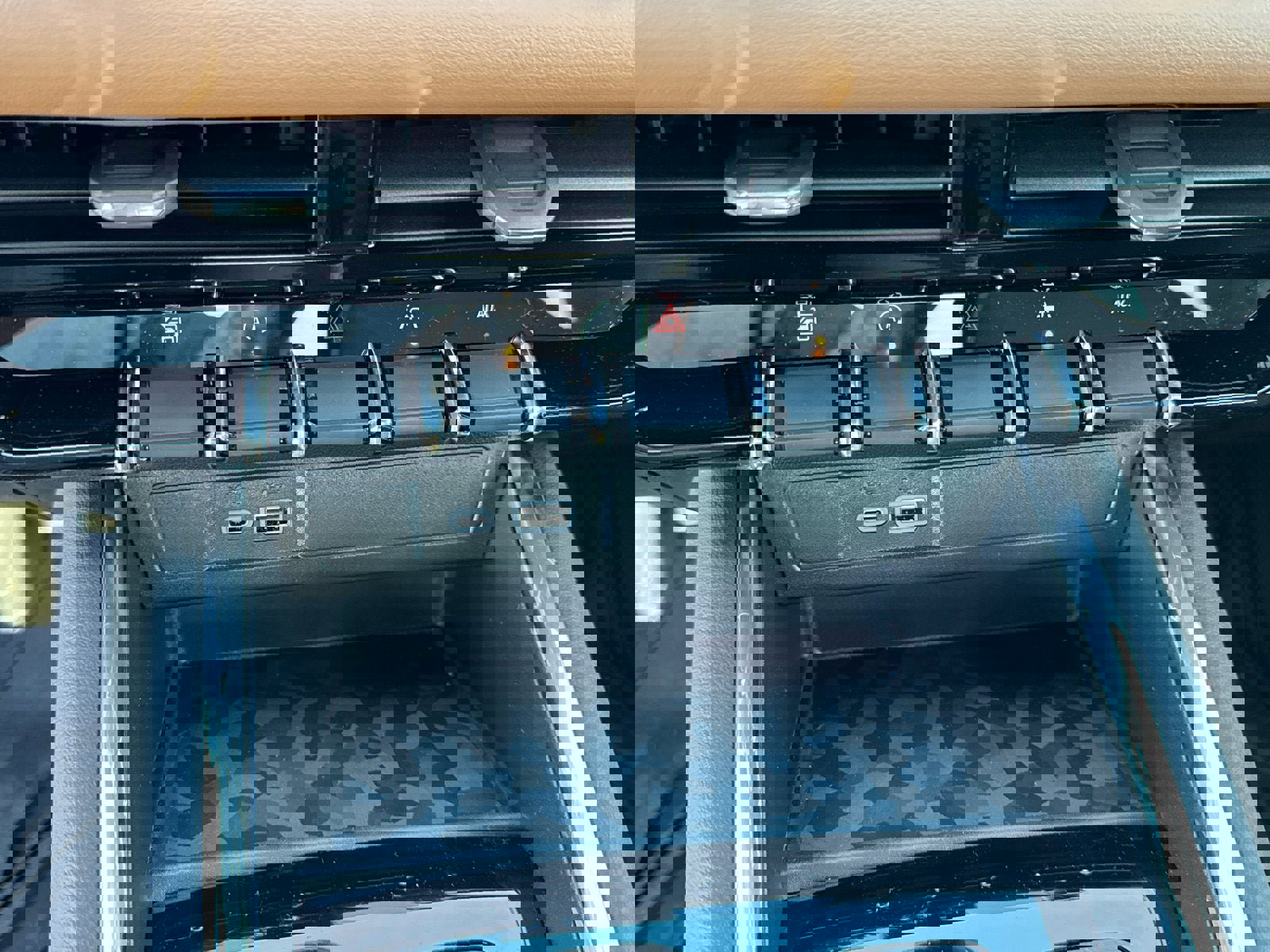 New 2026 GMC Canyon AT4 image 29