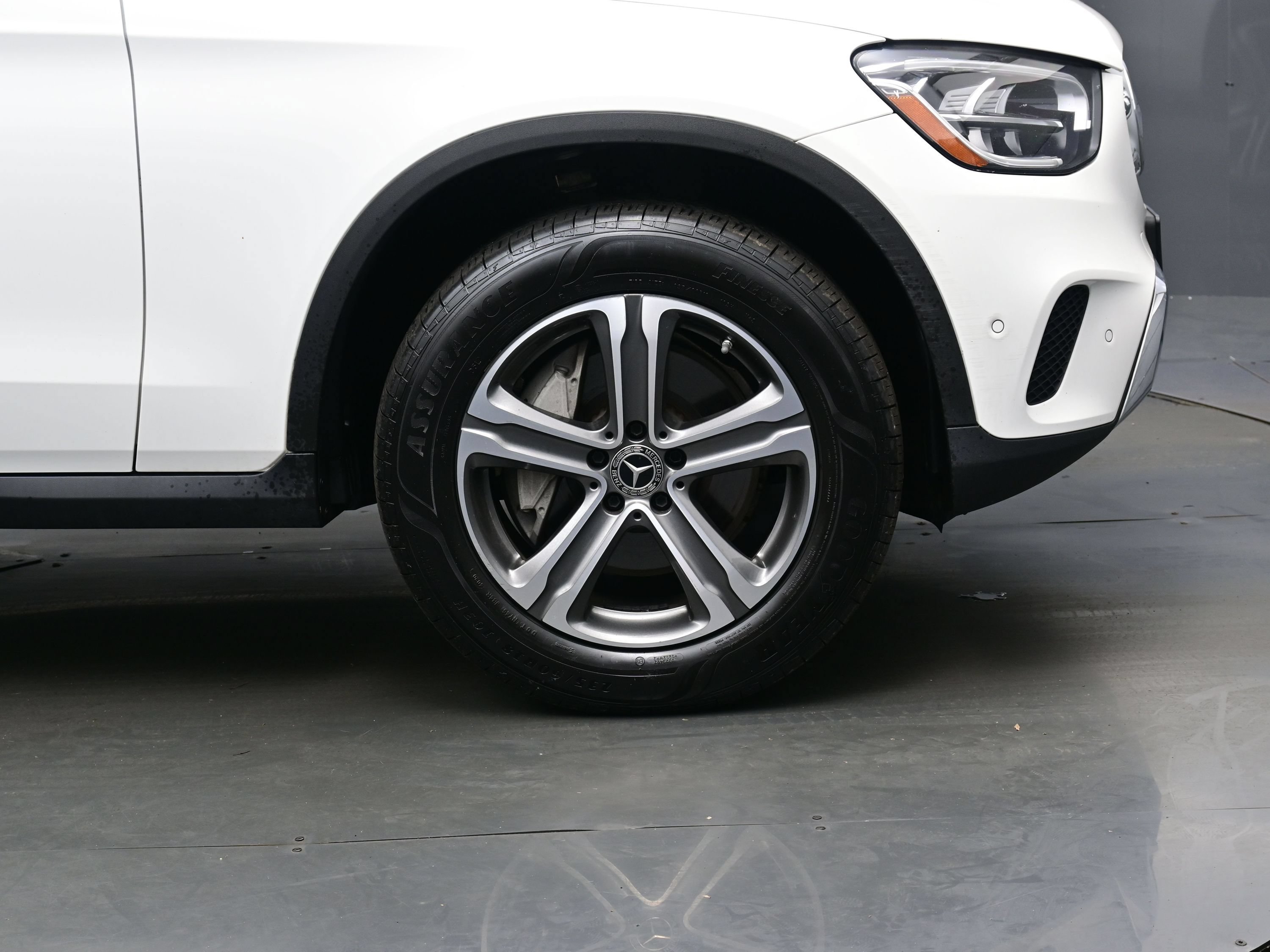 Used 2021 Mercedes-Benz GLC 300 image 9