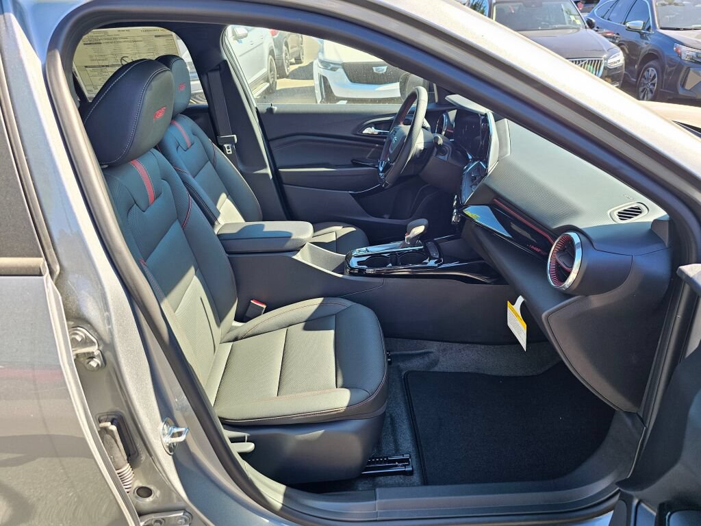 New 2026 Chevrolet Trax RS w/ Driver Confidence Package FWD image 28