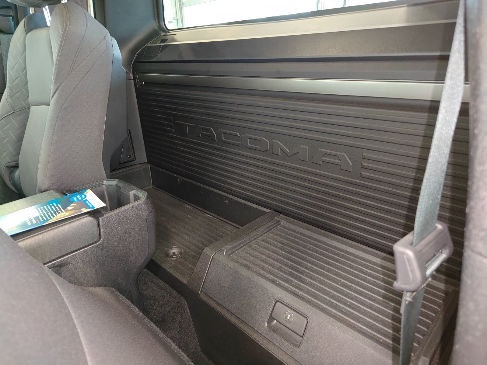 Used 2025 Toyota Tacoma SR5 RWD image 25