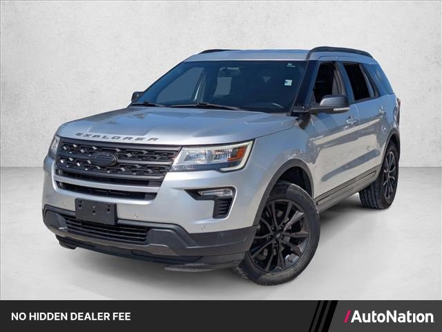 Used 2018 Ford Explorer XLT w/ Equipment Group 202A FWD image 1