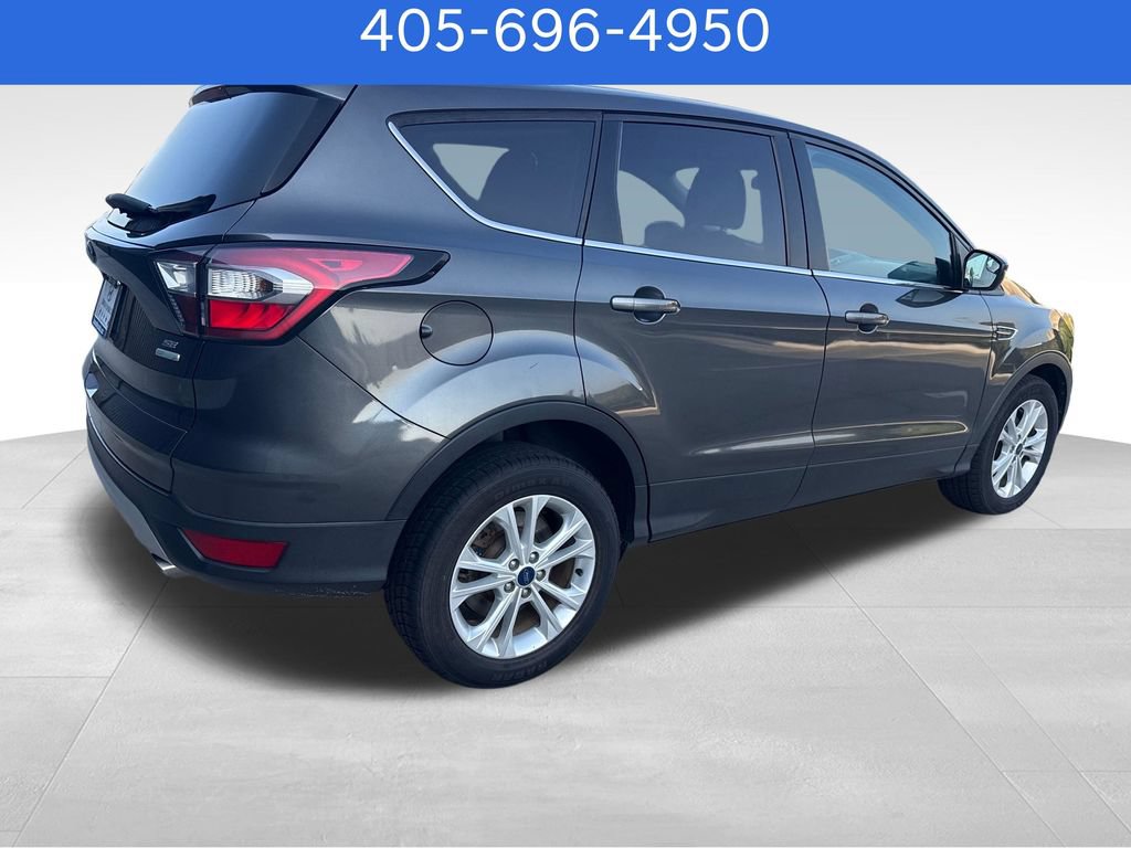 Used 2017 Ford Escape SE FWD image 6