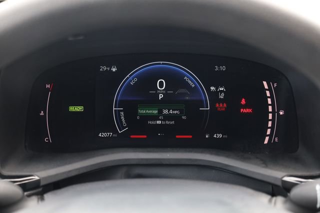 Used 2025 Toyota Camry LE image 16