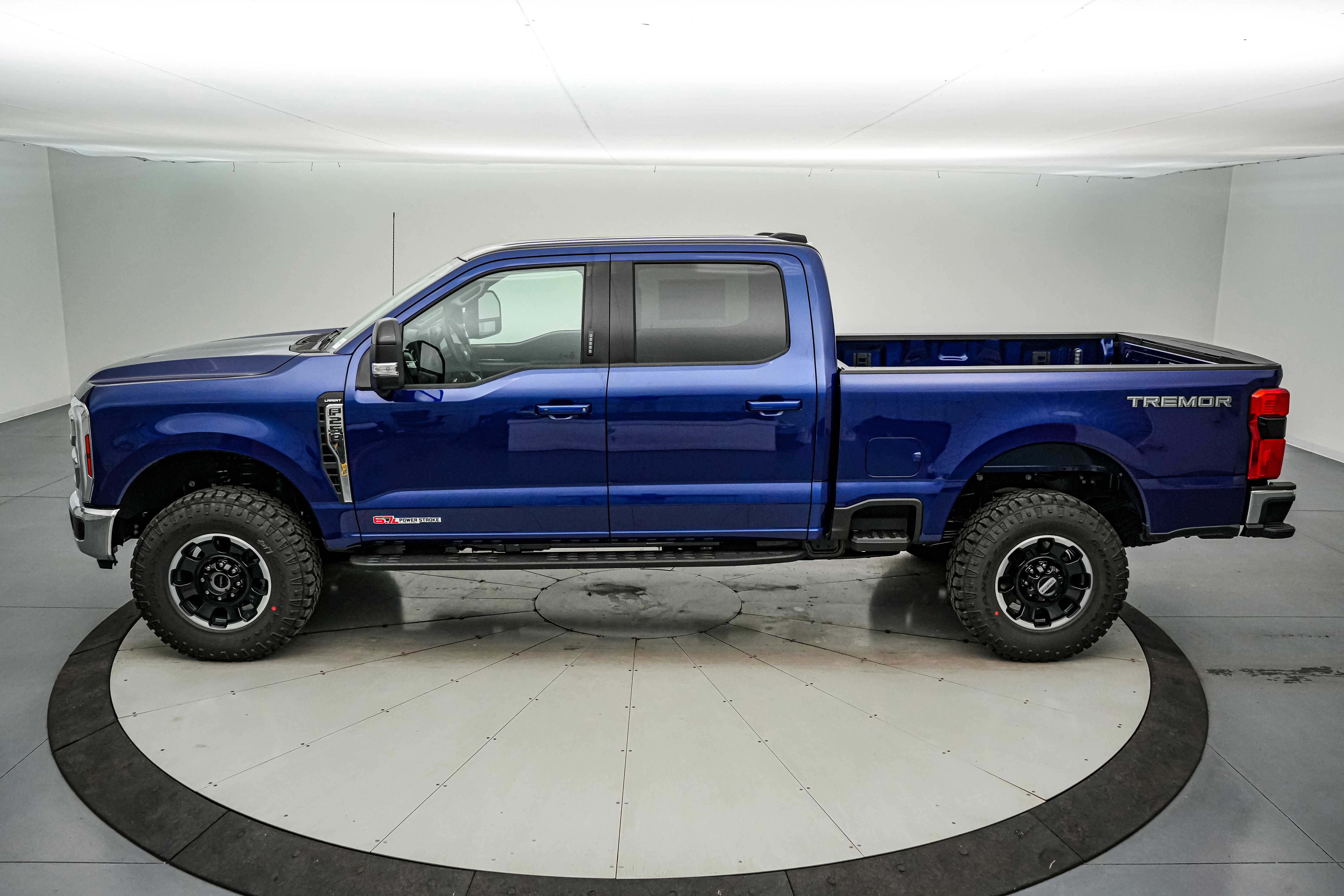 New 2026 Ford F250 Lariat w/ Tremor Off-Road Package image 8