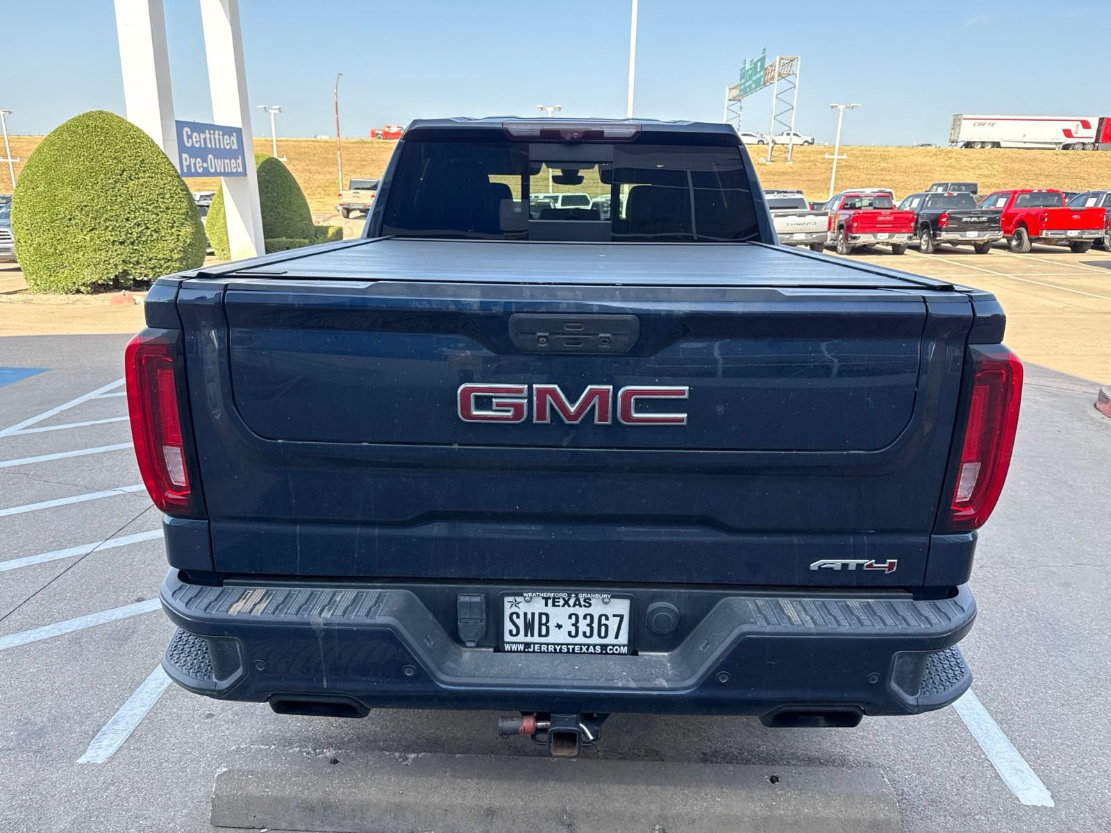 Used 2020 GMC Sierra 1500 AT4 w/ AT4 Premium Package AWD/4WD image 9