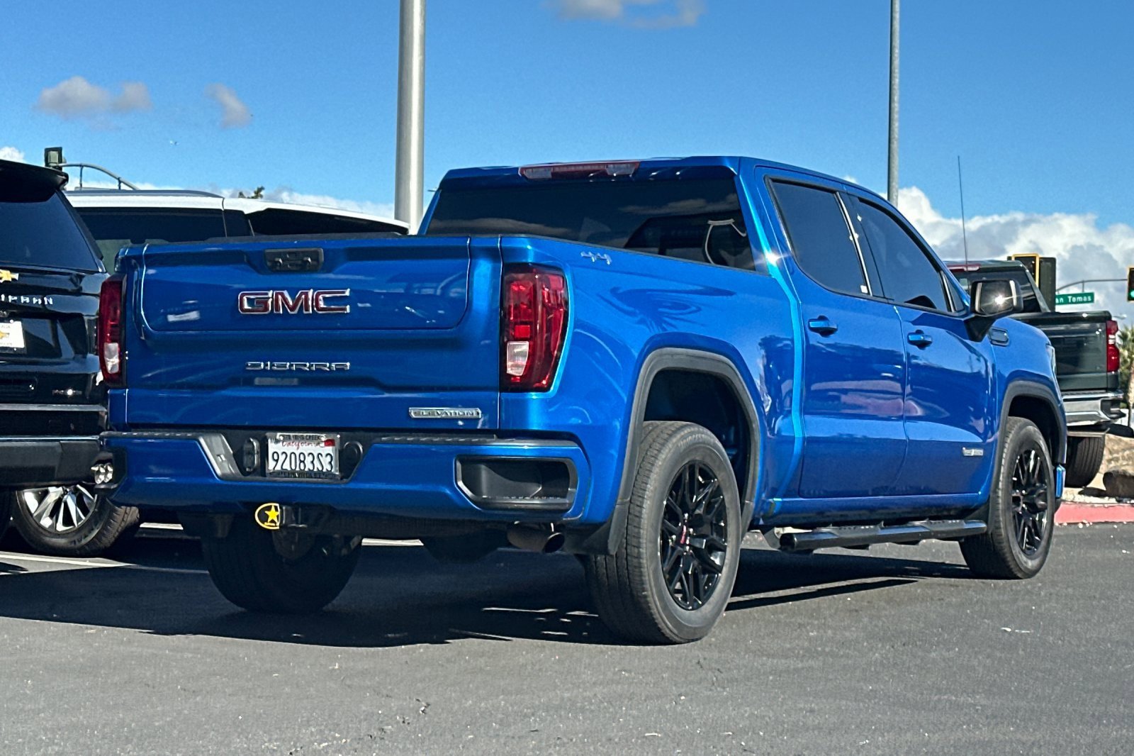 Used 2022 GMC Sierra 1500 Elevation image 5