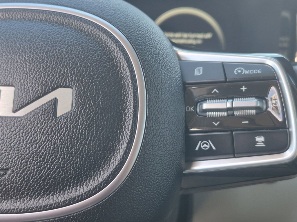 Certified 2023 Kia Sorento SX AWD/4WD image 20