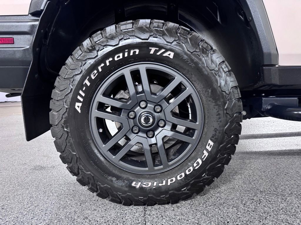 Used 2024 INEOS Grenadier AWD/4WD image 9