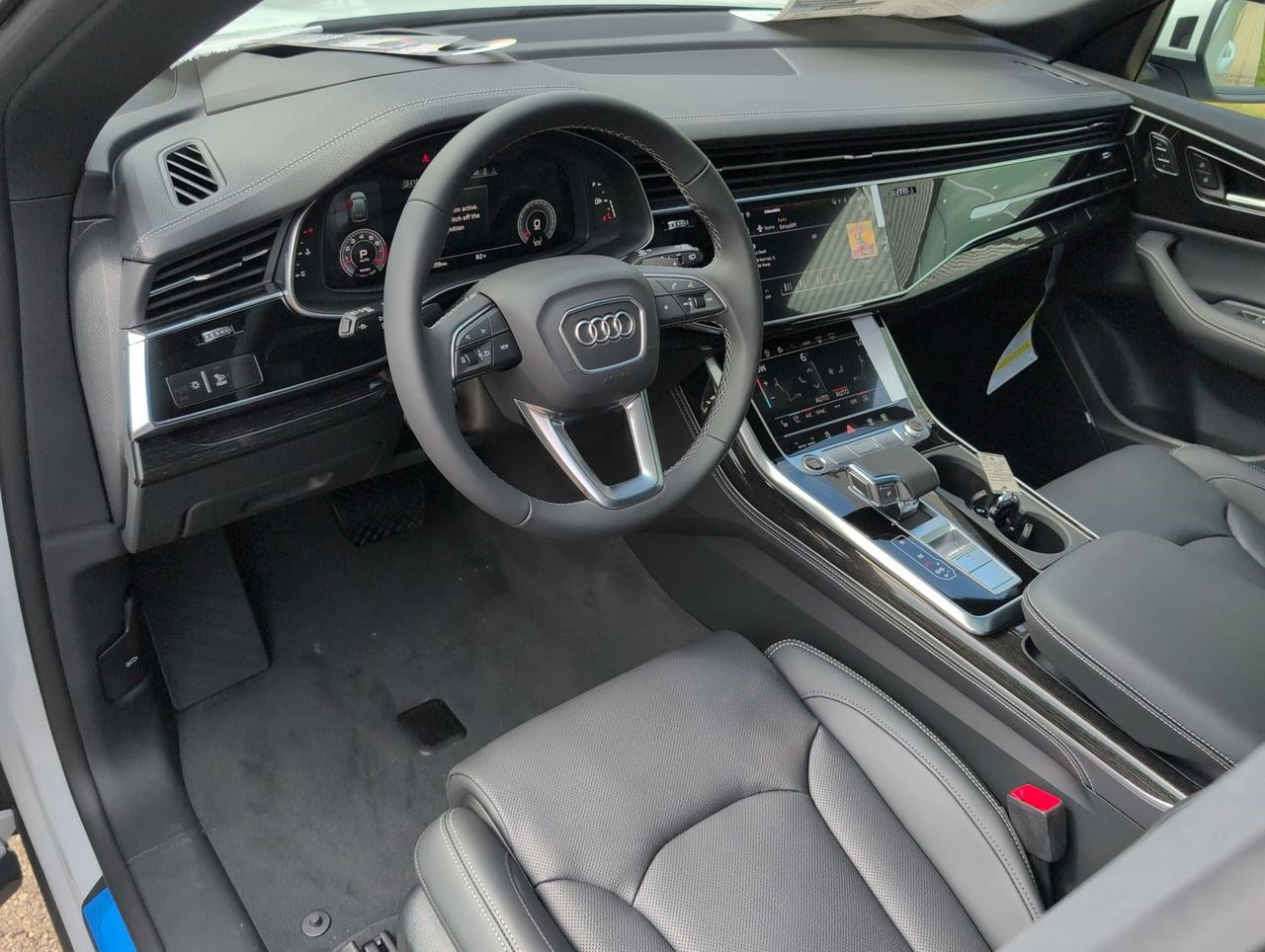 New 2025 Audi Q8 Prestige image 2