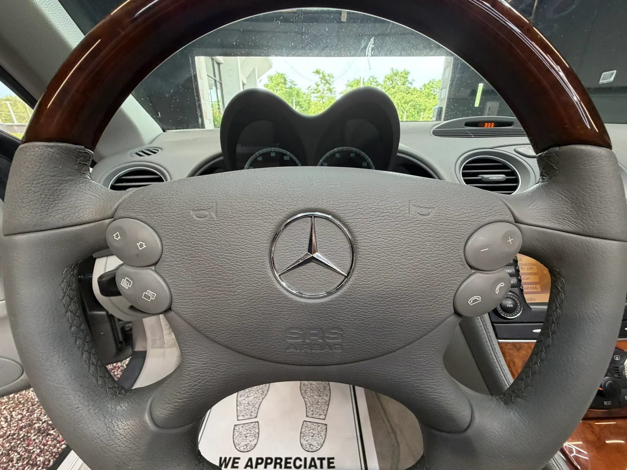 Used 2005 Mercedes-Benz SL 500 image 24