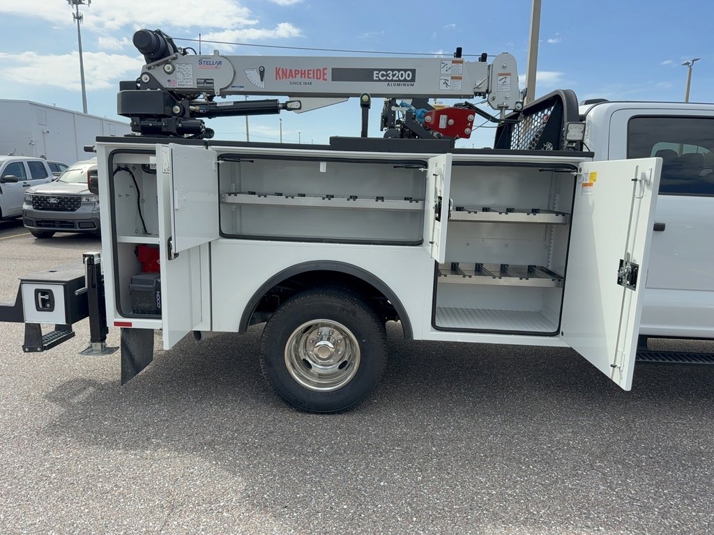 New 2026 Ford F350 XL w/ XL Chrome Package image 7