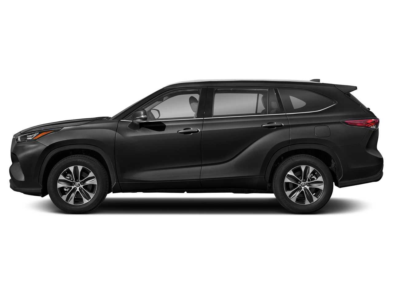 Used 2022 Toyota Highlander XLE AWD/4WD image 3