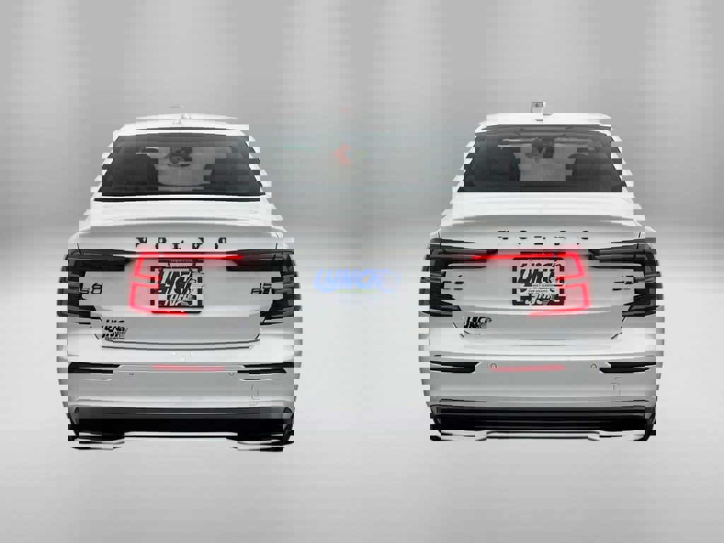 Used 2024 Volvo S60 B5 Plus w/ Climate Package image 3