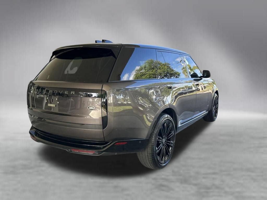 Used 2022 Land Rover Range Rover Long Wheelbase First Edition AWD/4WD image 3
