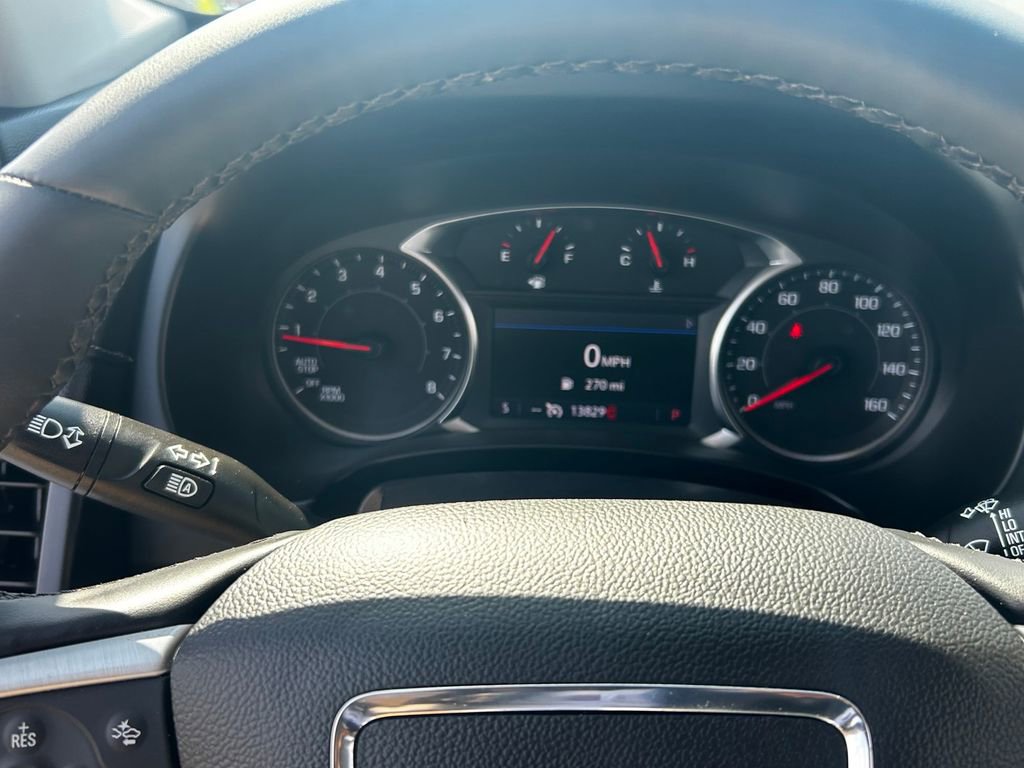 Used 2023 GMC Terrain SLT image 16