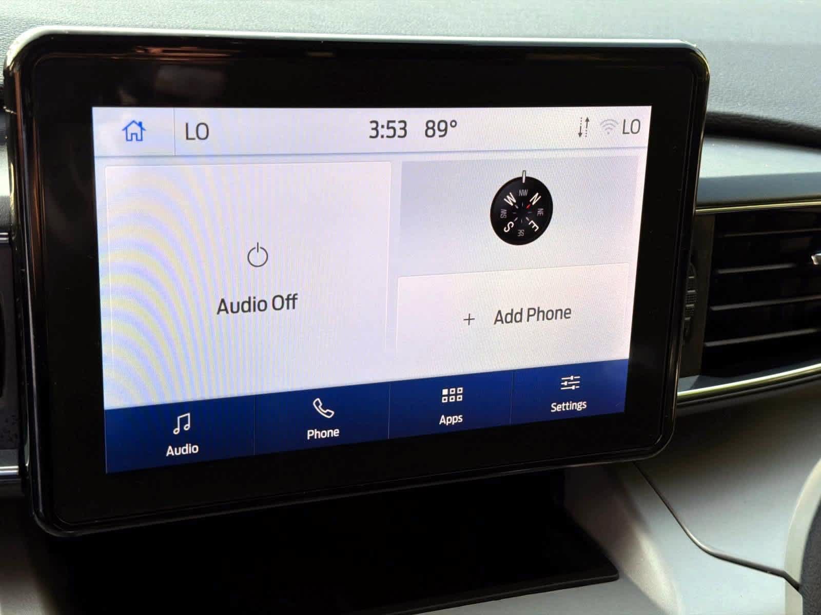Used 2024 Ford Explorer XLT w/ Equipment Group 202A AWD/4WD image 21