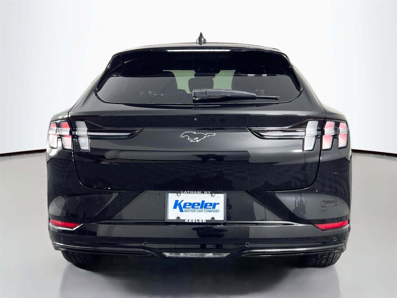 Used 2021 Ford Mustang Mach-E Premium AWD/4WD image 5