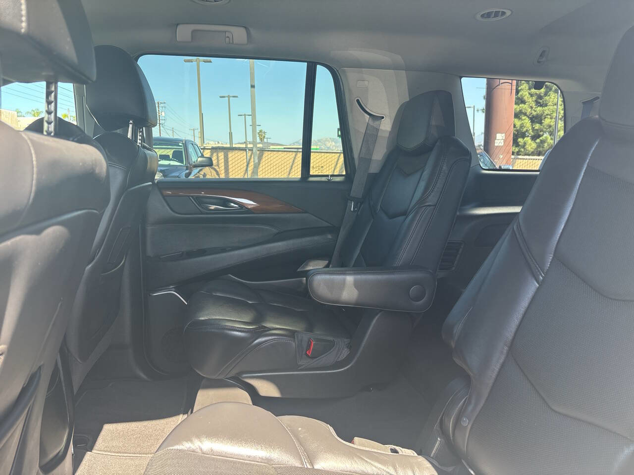 Used 2018 Cadillac Escalade 2WD image 20