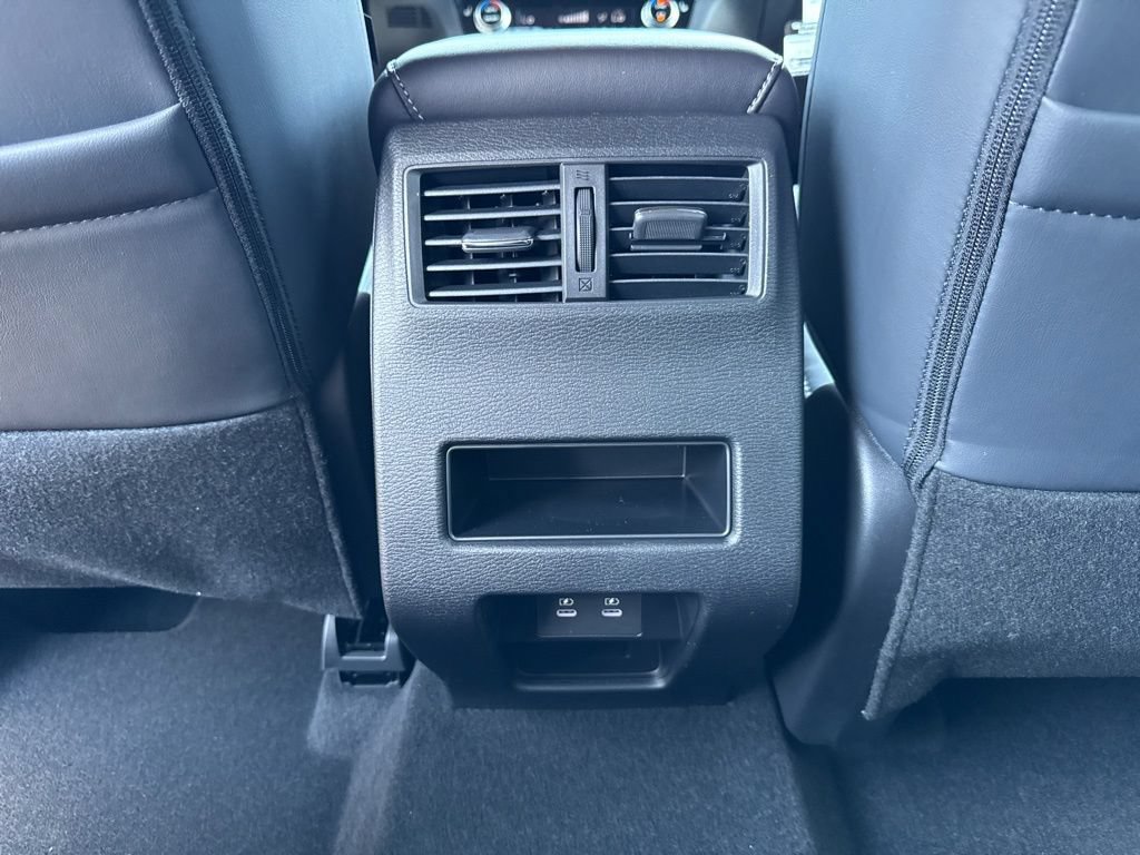 New 2026 Mitsubishi Outlander LE FWD image 29