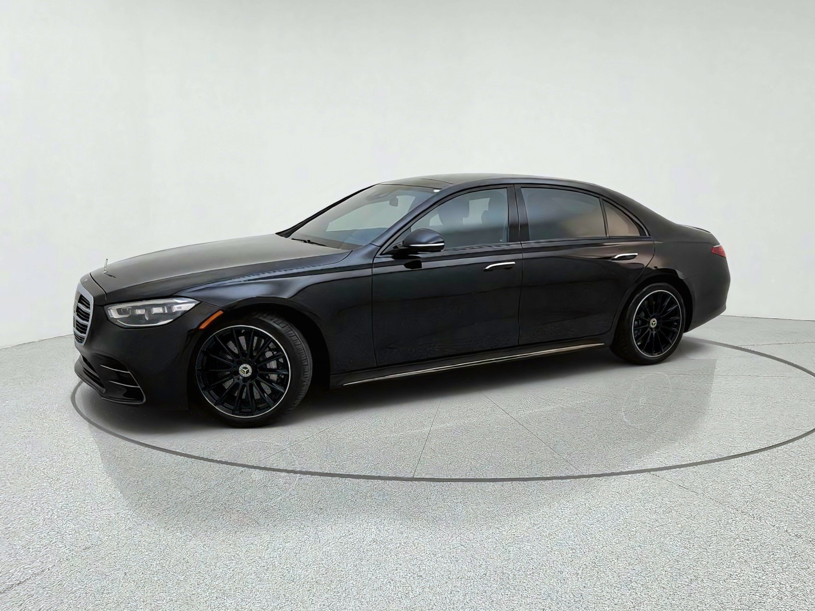 Certified 2025 Mercedes-Benz S 580 4MATIC Sedan image 15