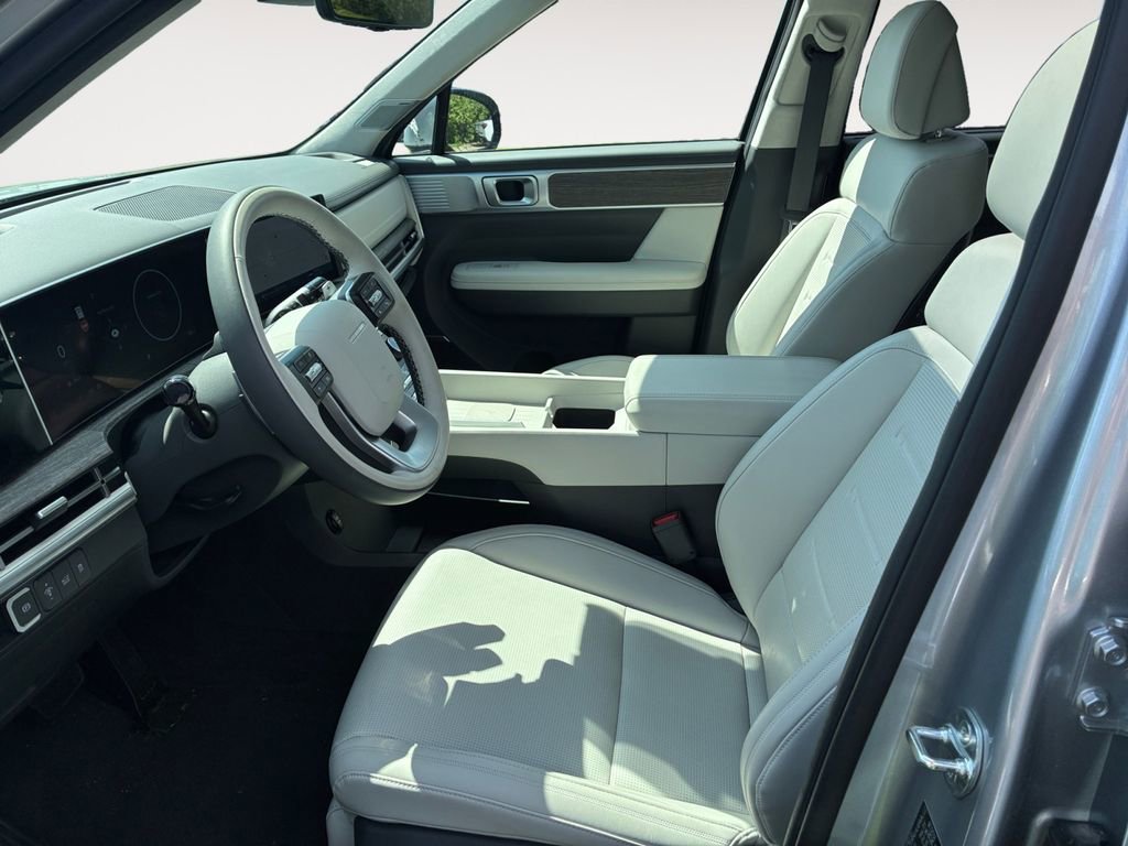 Used 2025 Hyundai Santa Fe Calligraphy AWD/4WD image 9