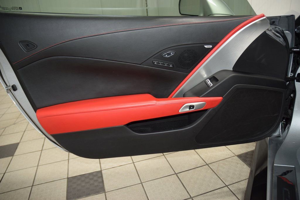 Used 2015 Chevrolet Corvette Z06 w/ 3LZ Preferred Equipment Group image 52