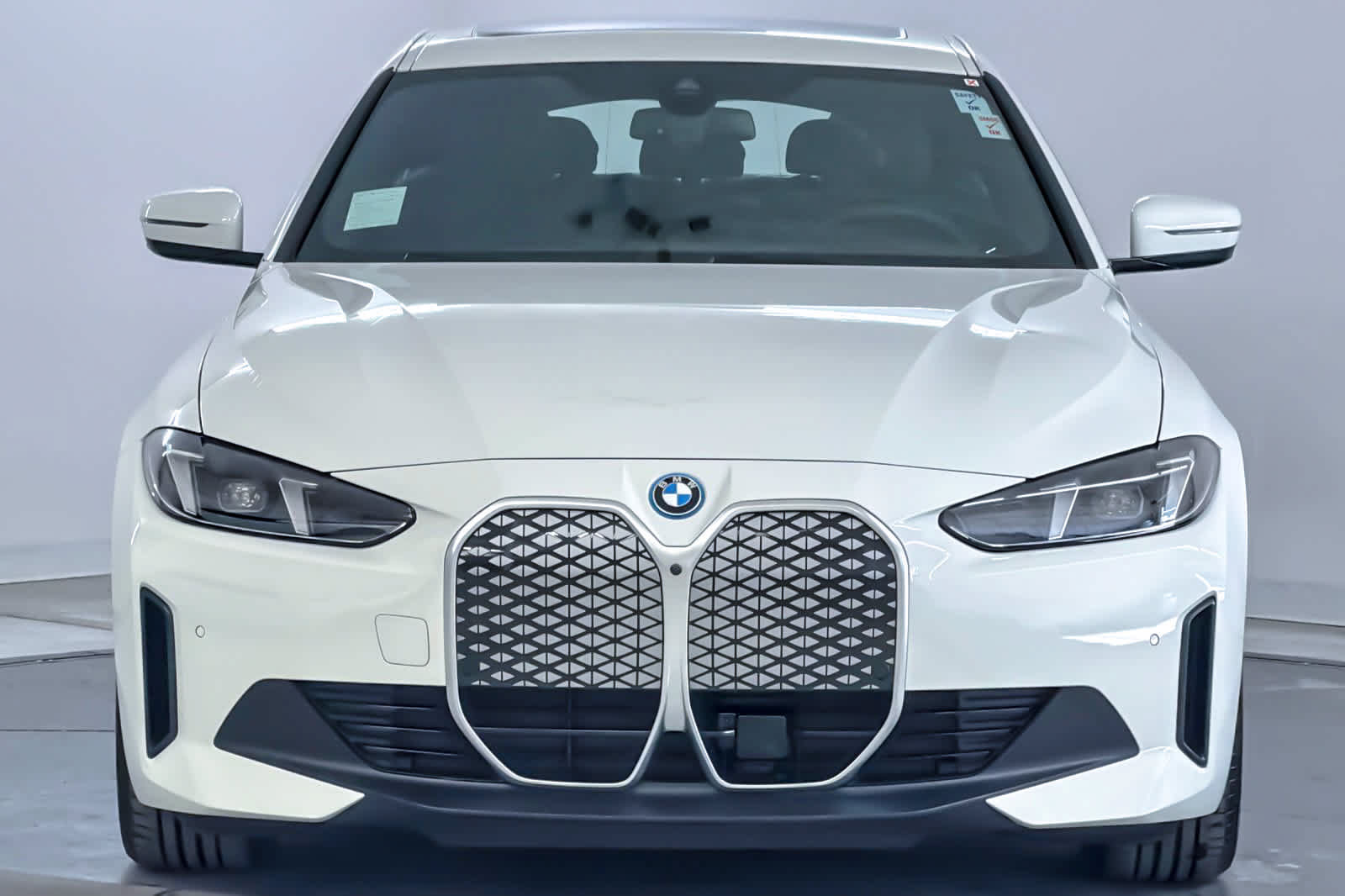 Used 2025 BMW i4 xDrive40i w/ Premium Package AWD/4WD image 10