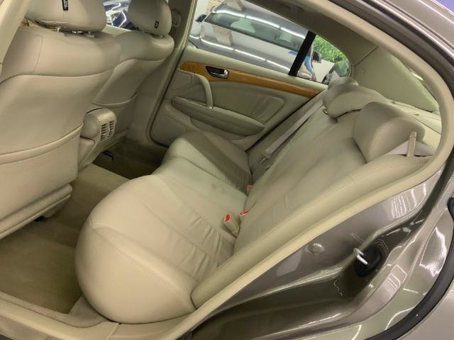 Used 2004 INFINITI Q45 Luxury RWD image 13