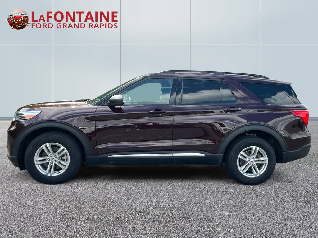 Certified 2022 Ford Explorer XLT w/ Equipment Group 202A AWD/4WD image 4